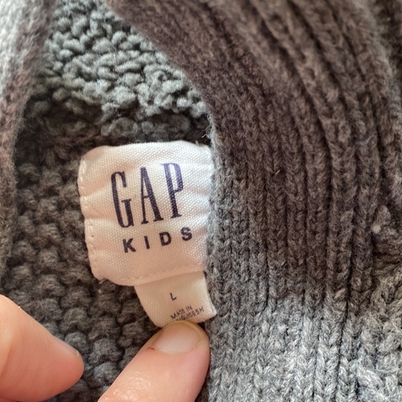 EUC Gap kids boys’ gray mock turtleneck cable knit sweater Sherpa lined collar L - Picture 4 of 7